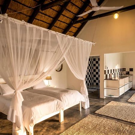 Makuwa Safari Lodge Mbabat Экстерьер фото